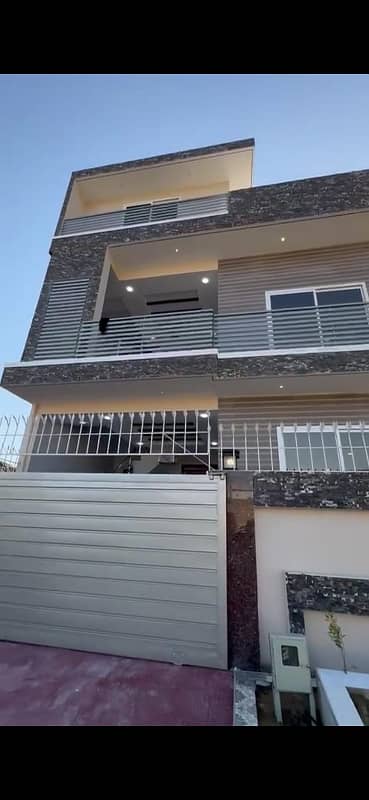 5 Marla House Situated In MPCHS - Block F For sale 1