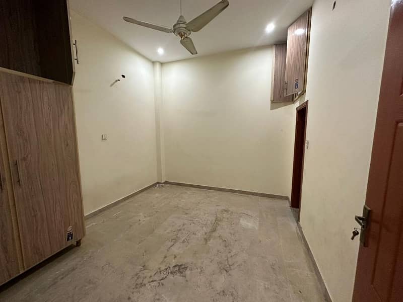DC colony 3 rooms flat for rent (facing road) 2
