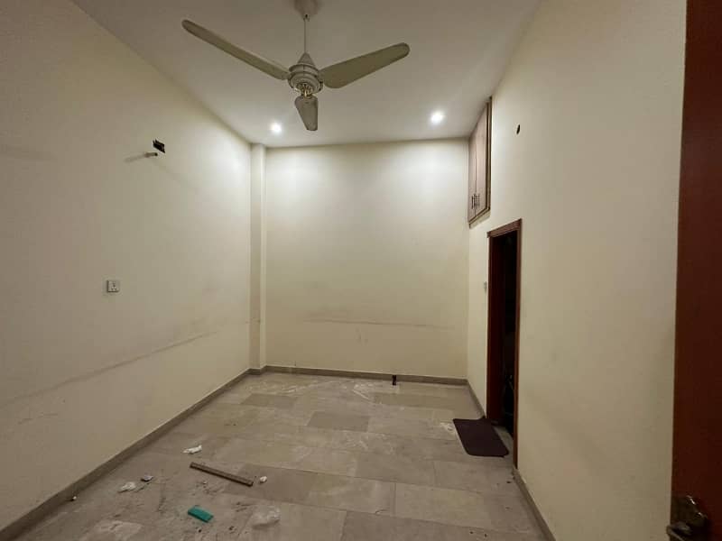 DC colony 3 rooms flat for rent (facing road) 4