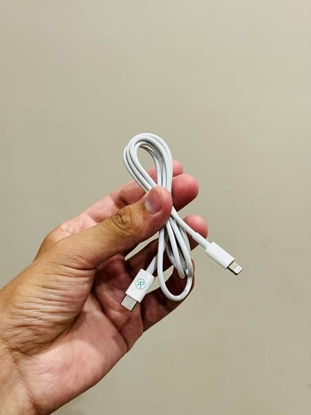 Apple original type-C to lighning cables 0