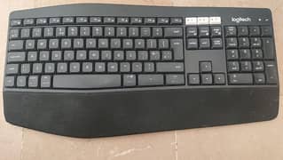 Logitech K850 bluetooth keyboard