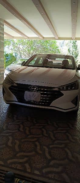 Hyundai Elantra 2024 0