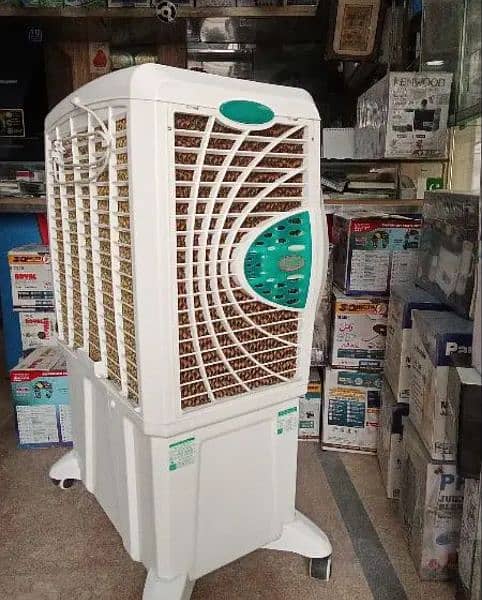 Boss Air Cooler Ecm 8000 XL Icebox Inverter 1