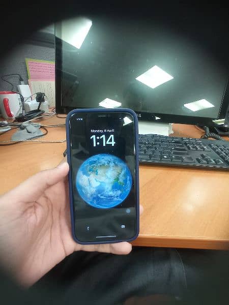 Iphone 11 64 GB JV 10