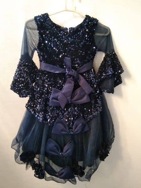 Girls party frock 6-8 years child 2