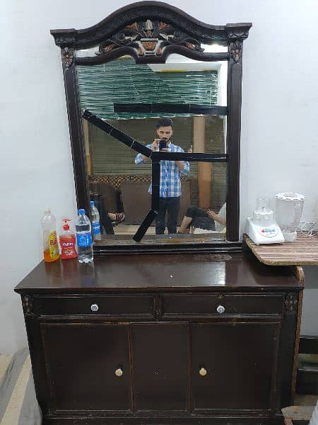 dressing table urgent for sale 1