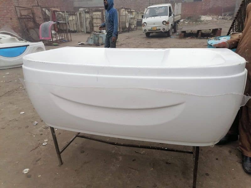 jacuuzi  bathtubs/shower trays designer corian and PVC vanities 19