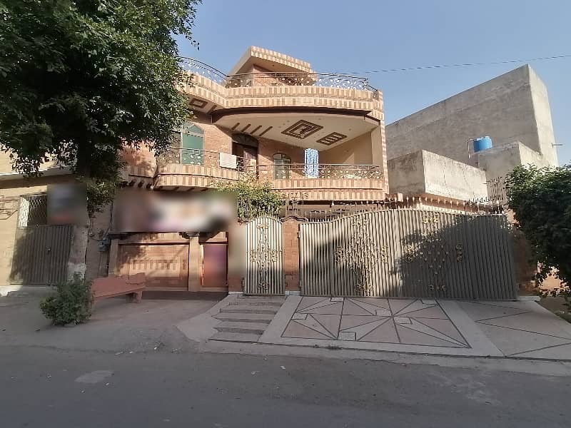 Main Double Road House Is Available For sale In Marghzar Officers Colony 0