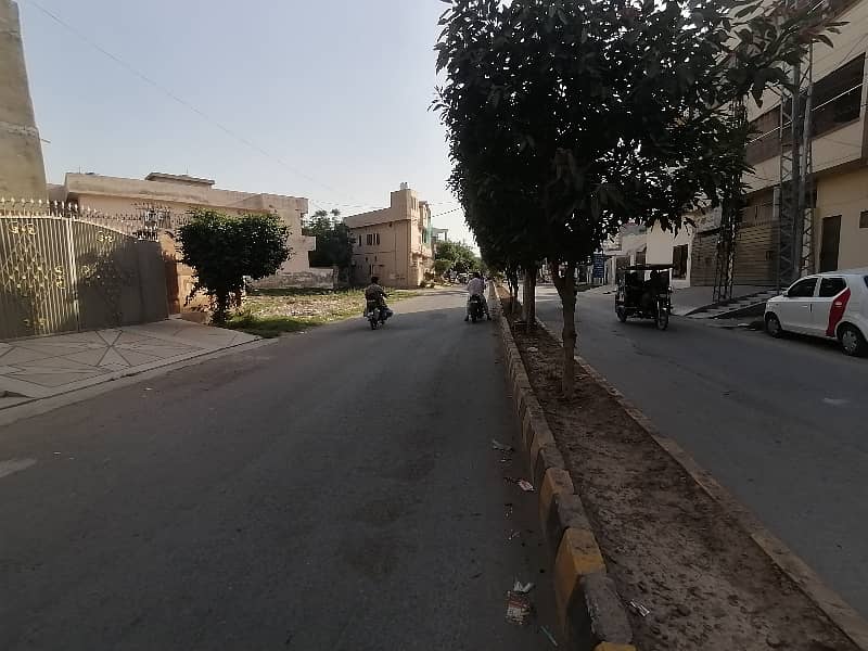 Main Double Road House Is Available For sale In Marghzar Officers Colony 3