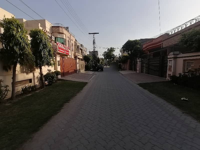 Facing Park 1 Kanal House Ideally Situated In Marghzar Officers Colony 5