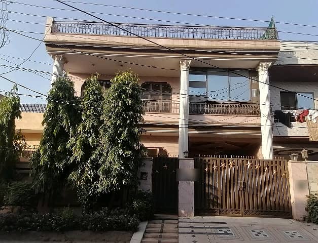 10 Marla House For sale Is Available In Marghzar Officers Colony 0