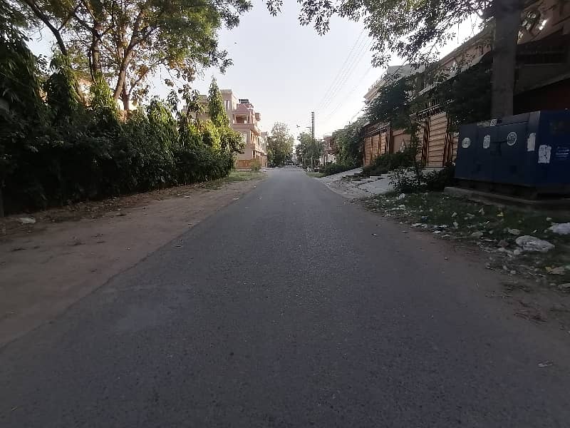 Looking For A House In Marghzar Officers Colony 3