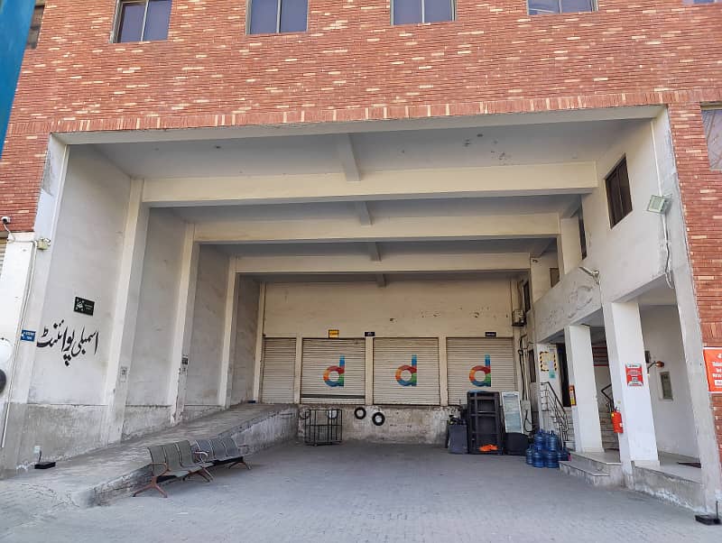 70000 sq. ft. Neat and clean Warehouse available for rent in Quaid-e-Azam industrial Lahore 1