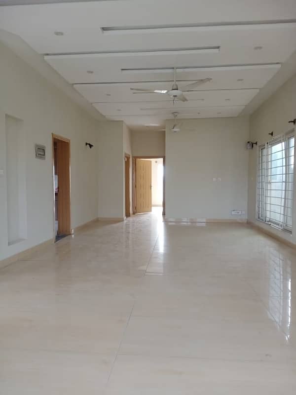 Bahria Town Phase 8 Rawalpindi 10 Marla House For Rent 9