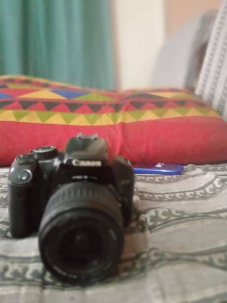 Canon DSLR camera 1