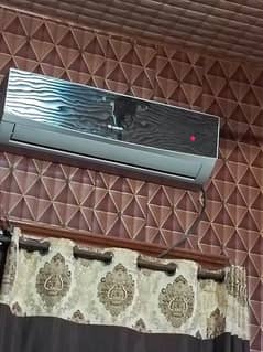 2years used very good condition gree DC inverter 1.5 ac