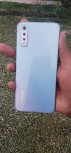 vivo s1 mobile good condition and smooth