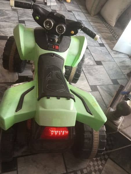 kids rechargeable car 2