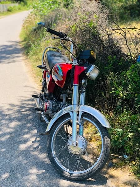 Unique 70 bike 2019 model 10/10 condition haripur number 1