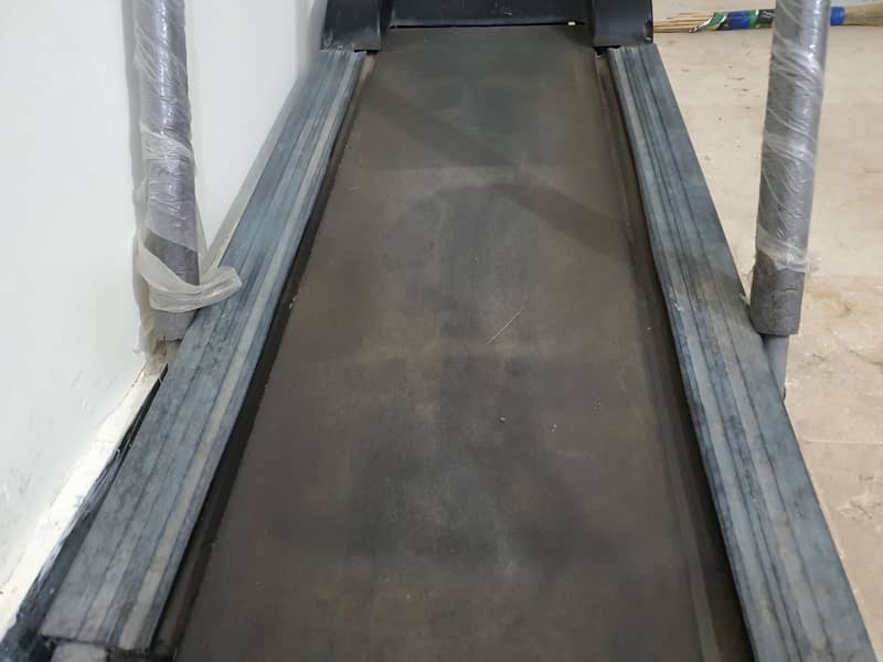 Electric Treadmil Or Electric Jogging Mechine 2