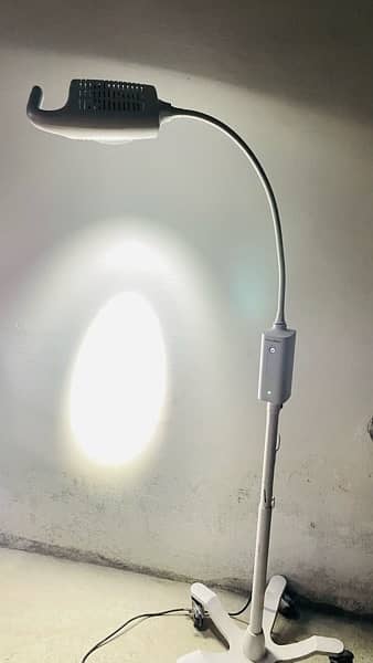 WelchAllyn LED Sensor Light or Examination, Gynae or Aesthetic Light 5