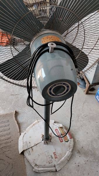 super asia padistal fan like new only 3 month used. fully copper main . 2