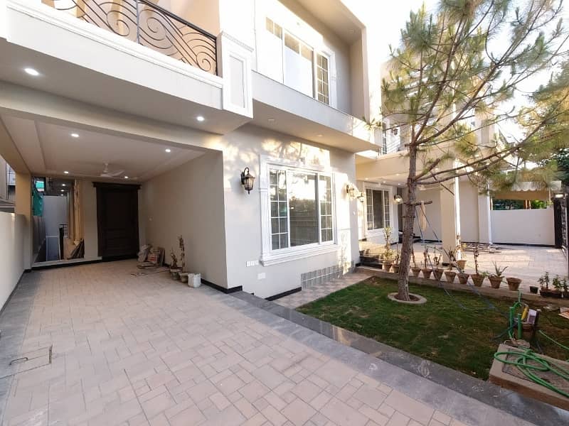 Get Your Hands On On Excellent Location House In Islamabad Best Area 4