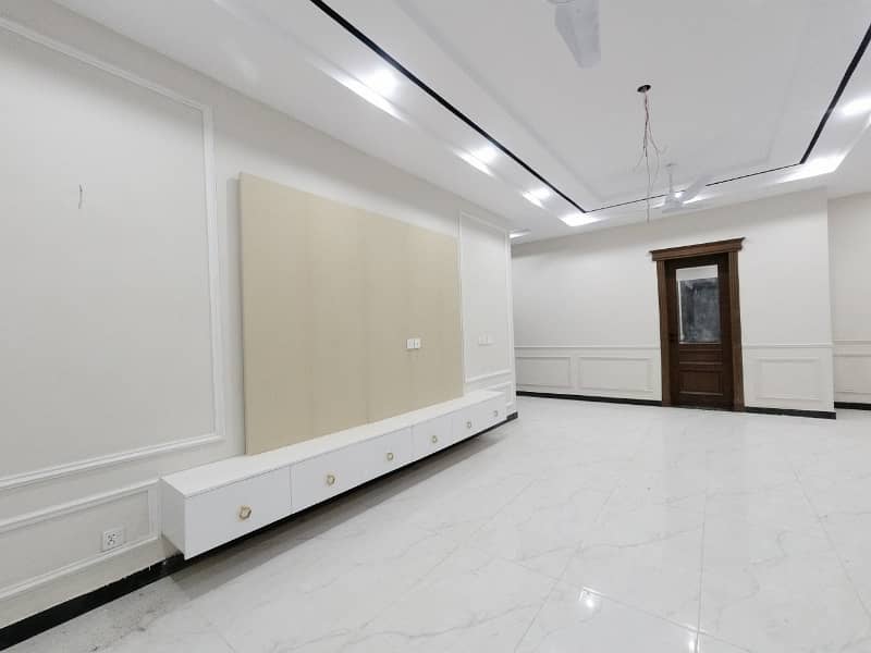 Get Your Hands On On Excellent Location House In Islamabad Best Area 21