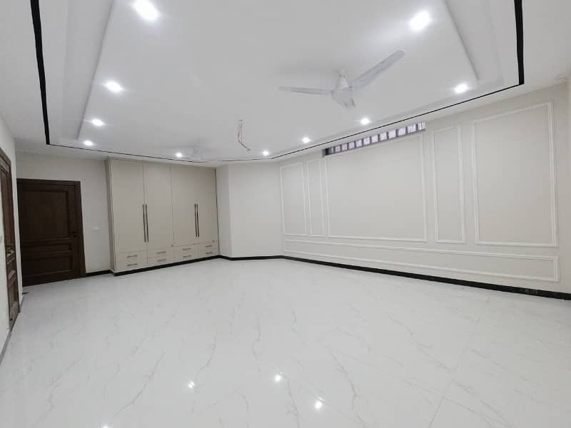 Get Your Hands On On Excellent Location House In Islamabad Best Area 29