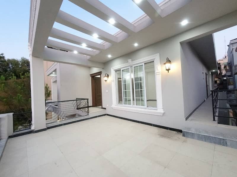 Get Your Hands On On Excellent Location House In Islamabad Best Area 41