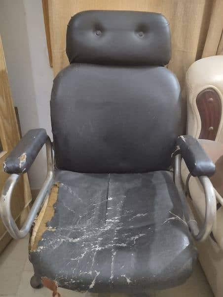 Black Office Chair 0