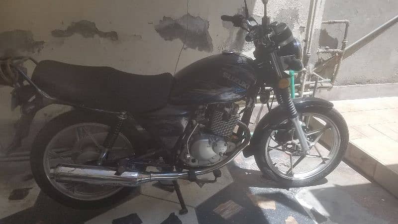 Suzuki Gs 150 3