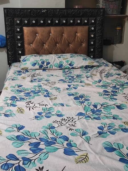 Single bed brandnew condition 6.5 by 3.5 feet 1
