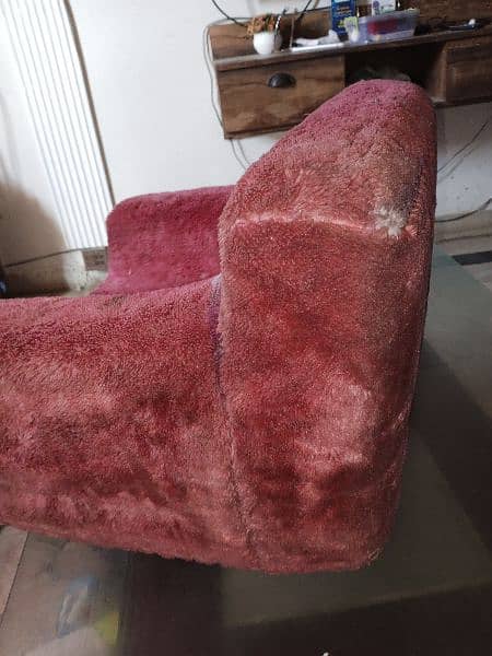 red small sofa for sell 1