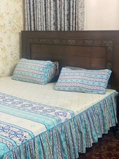 wooden bed for sell