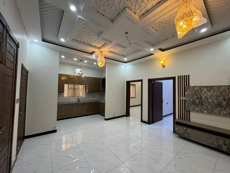 Get This Amazing 5 Marla House Available In Allama Iqbal Town 5