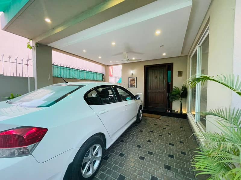 Your Dream Home Awaits: 8-Marla House with 3 Beds, Ideal for Entertaining, Lucrative Investment Opportunity, Concierge Services, Prestigious DHA Phase 9 Town Location! 14
