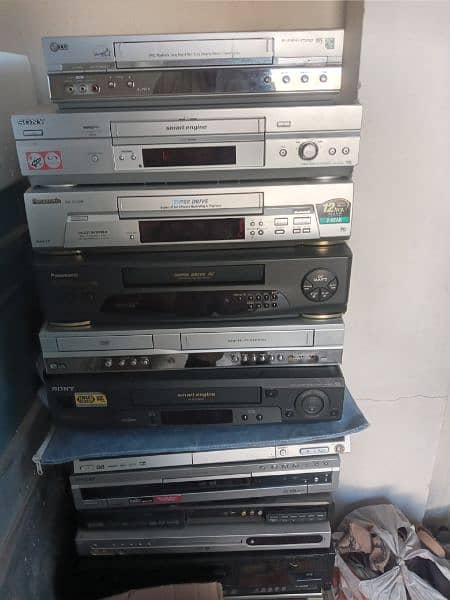 LG panasonic sony vcr ok and good condition full working 15