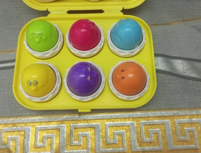 Surprise Egg toys with shape sorter 0