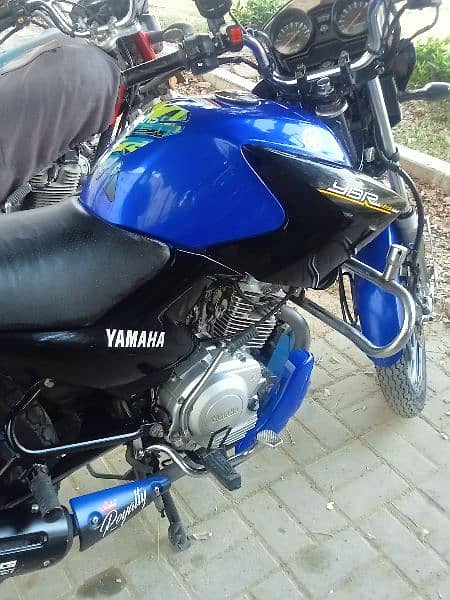 Yamaha ybr 2018 13