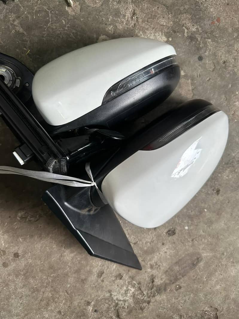 Honda BRV , Honda City Side mirrors 4