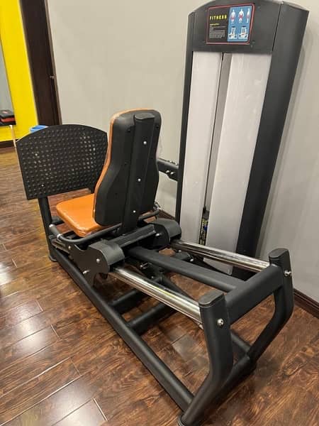 Weighted leg press machine imported life fitness 2
