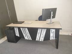 work table , office table 6x3 ft,