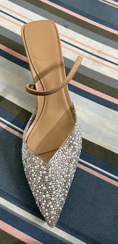 very beautiful lady's heel shoes bought cfom Australia 0