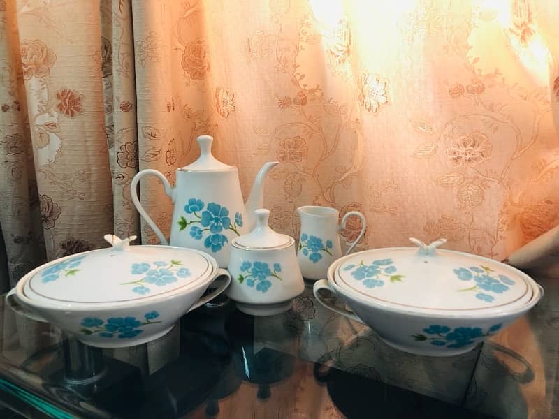 tea set with two bowls 14