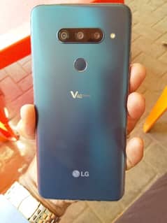 LG V40 thinq PTA Approved in 10/10 condition