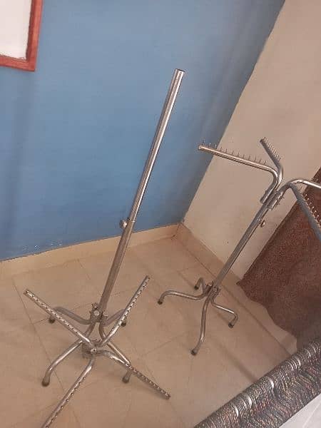 Adjustable and rotate able cloth stands 4
