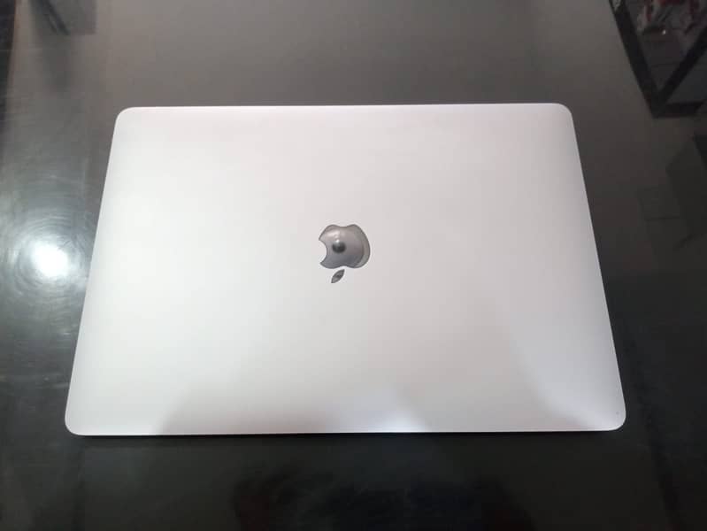 Apple Macbook Air Core i5 2020 1