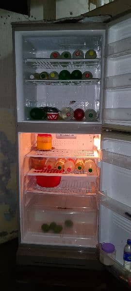 urgent sale pel fridge big size only call no chat 3