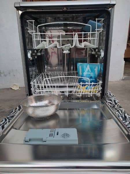 Dishwasher for sale 4